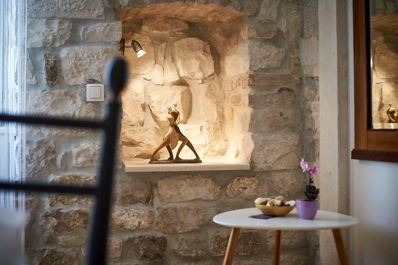 Apartment Capo Residence - Old Town - Parking Trogir 0*,