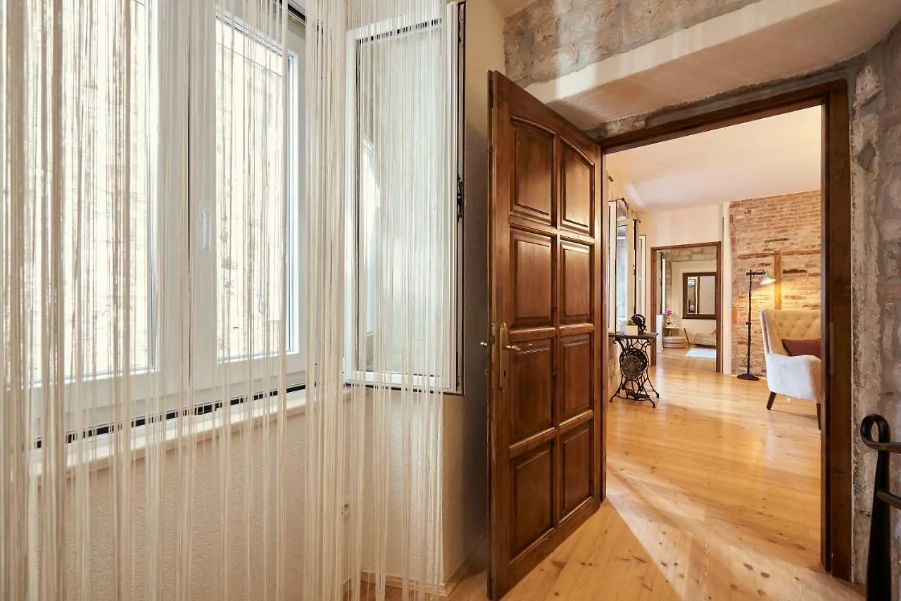 Apartment Capo Residence - Old Town - Parking Trogir
