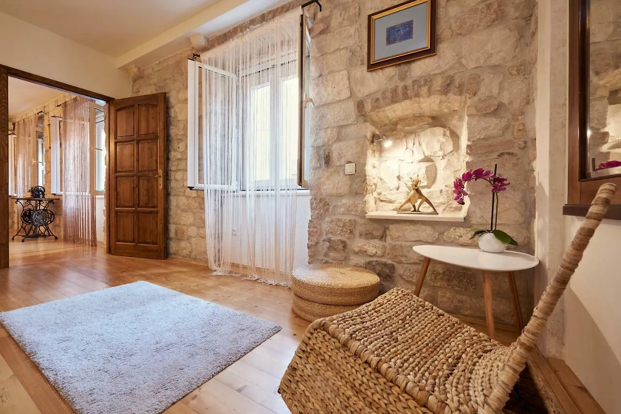 Apartment Capo Residence - Old Town - Parking Trogir 0*,  Horvátország