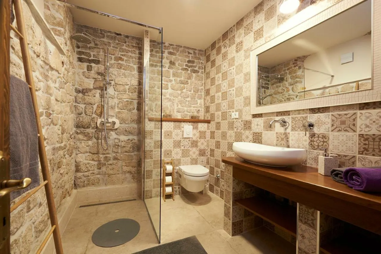 Apartment Capo Residence - Old Town - Parking Trogir