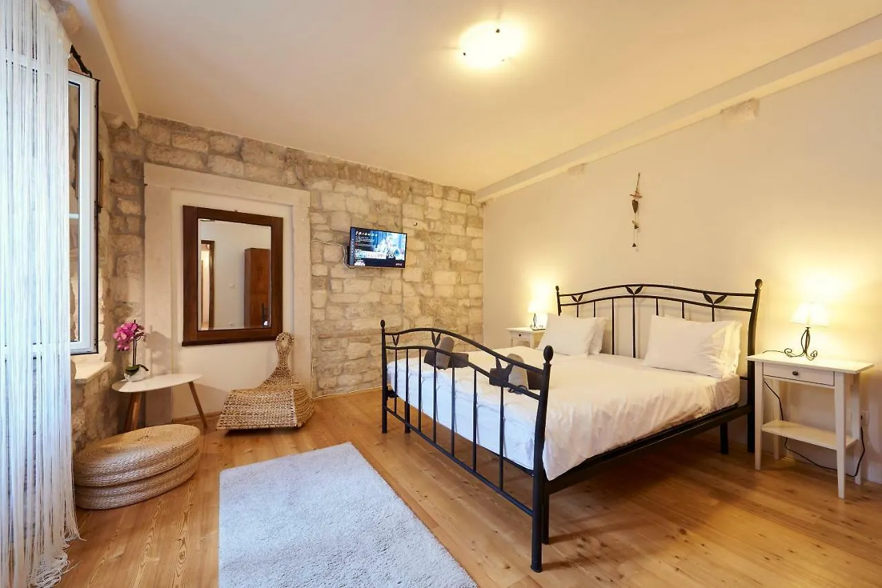 Apartment Capo Residence - Old Town - Parking Trogir